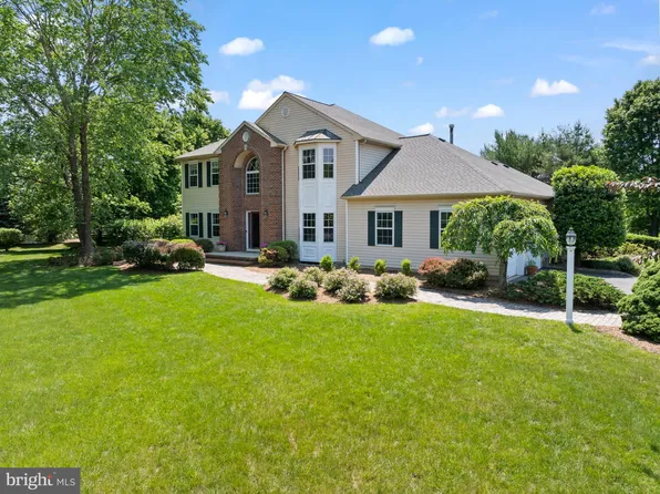 1 Yeger Dr, Allentown, NJ 08501