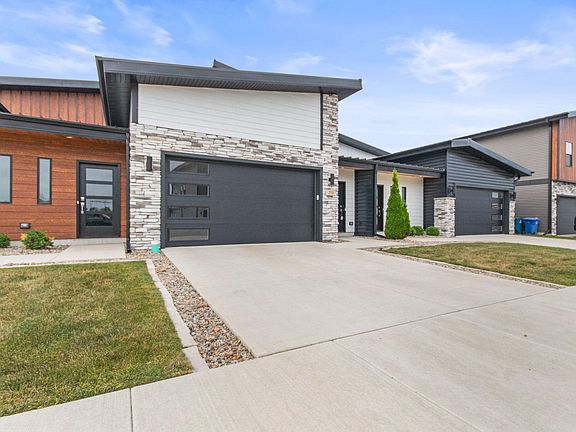 3rd image of 255 Nomo Pl