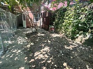 439 E 21st St #1, Brooklyn, NY 11226