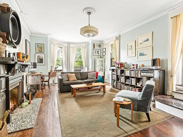 321 Clinton Ave APT 7, Brooklyn, NY 11205