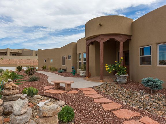3rd image of 31 Mimbres Ct