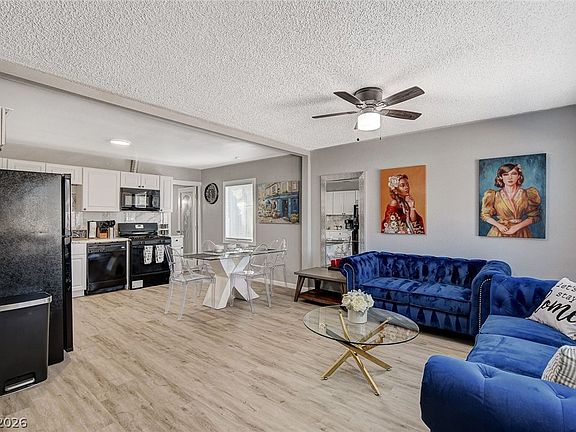 3rd image of 4619 Garden Pl