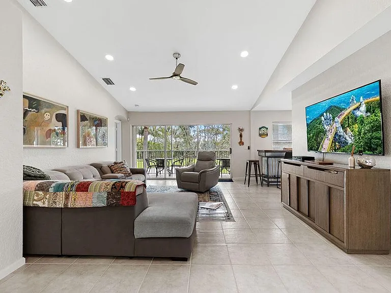 8050 Aberdeen Dr #202 — Photo 12