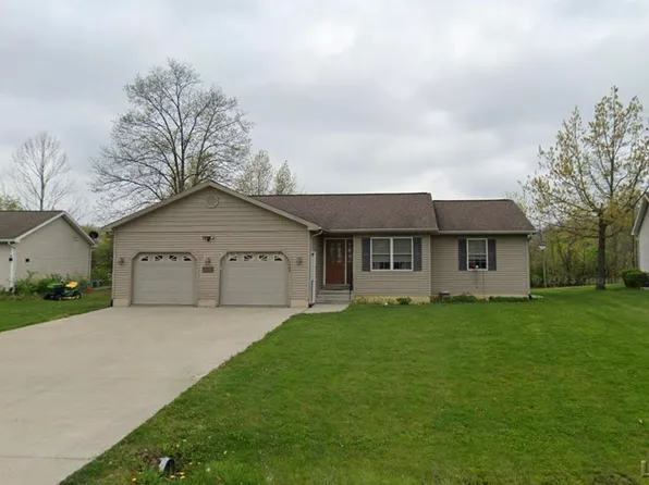 1789 Allan St, Adrian, MI 49221