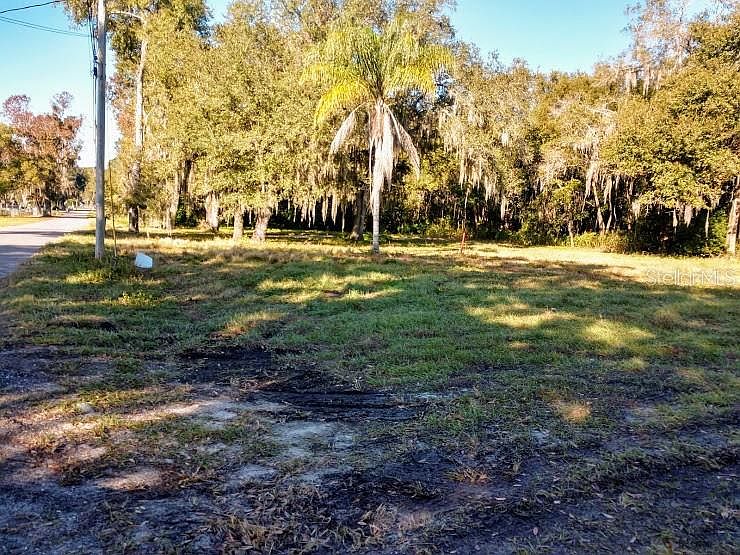 2nd image of 2520 Ralph Rd