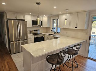 18 Buchanan Rd, West Yarmouth, MA 02673