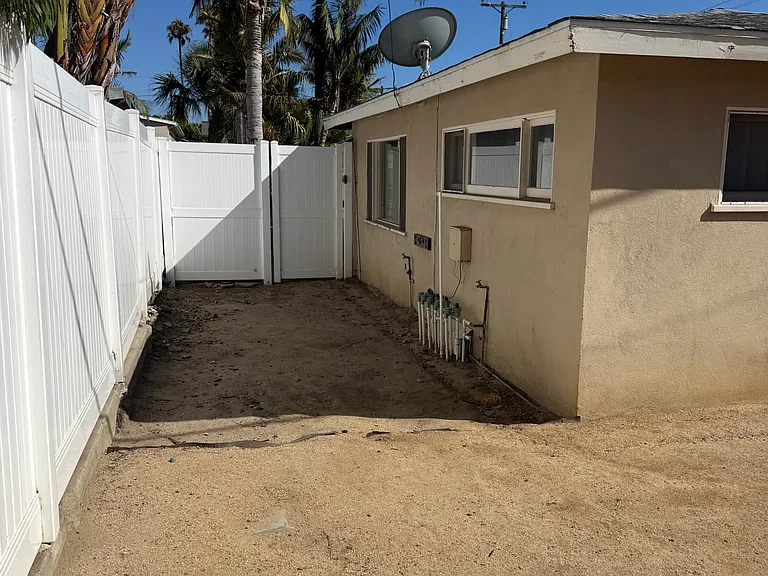 101 Avenida Buena Ventura #B — Photo 8