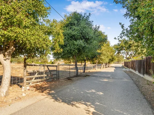 1955A Church Ave, San Martin, CA 95046