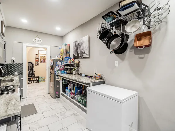 821 Bergen Avenue image 15 of 20