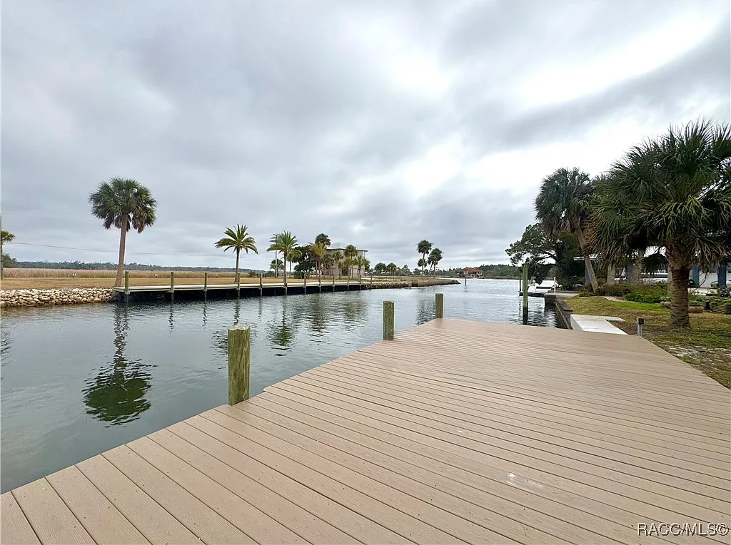 3 bed, 1660 sqft, $3,000 — Photo 2