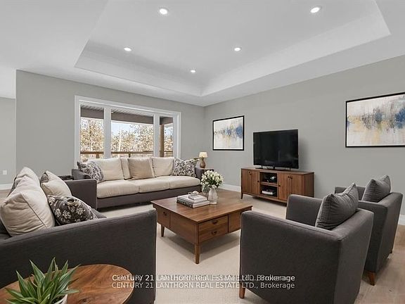 5th image of 1039 Crookston Rd