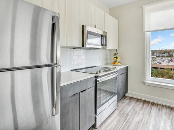 306 Canfield Ave #A529