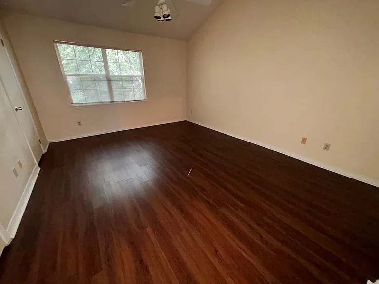 8531 Sturbridge Cir E — Photo 10