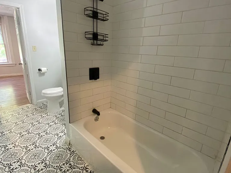 81 W Main St — Photo 19