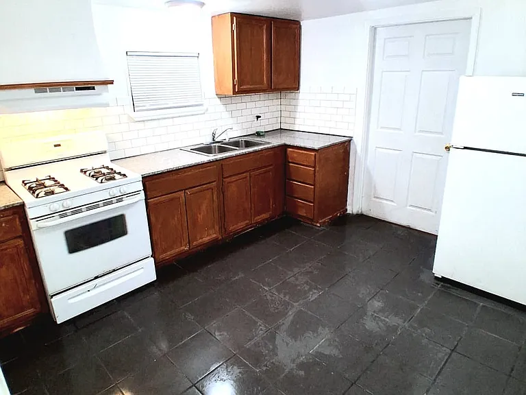 6722 Alabama Ave — Photo 1