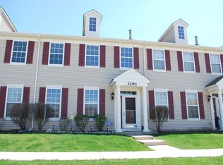 2290 Georgetown Cir, Aurora, IL 60503