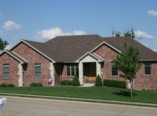 215 Settlers Ridge Dr, Jefferson City, MO 65109