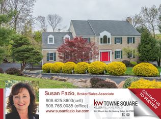 22 Darren Dr, Basking Ridge, NJ 07920