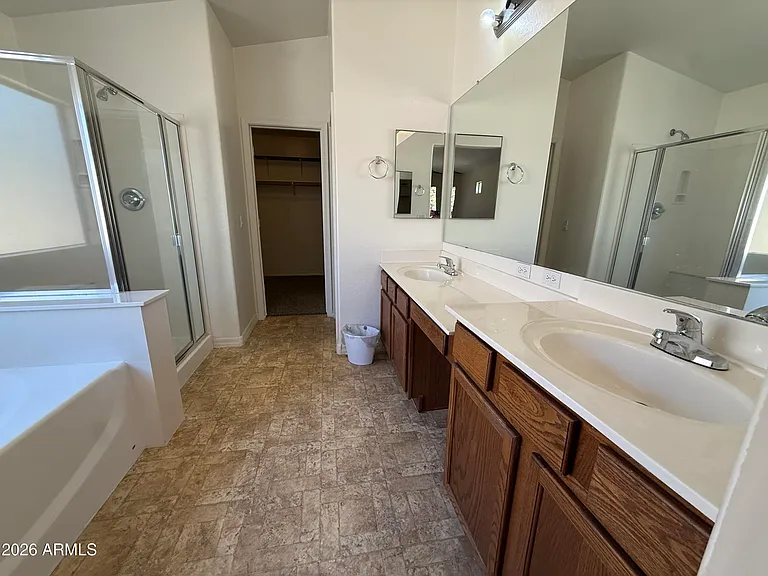 3346 S 256th Dr — Photo 10