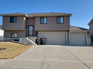 4421 W Hub Hall Dr, Lincoln, NE 68528