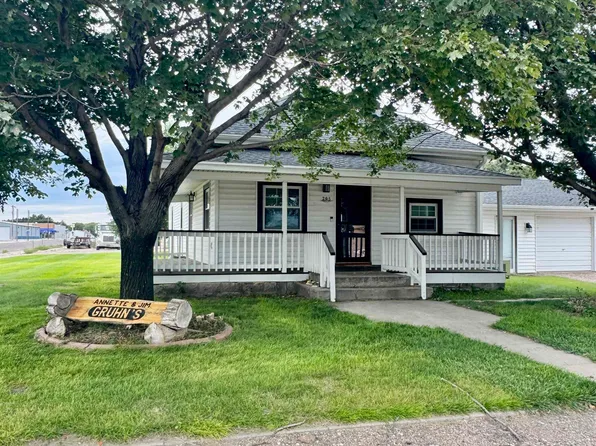 205 D St, Indianola, NE 69034