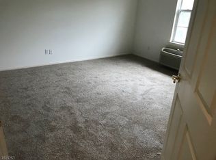 7304 Richmond Rd #304, West Milford, NJ 07480