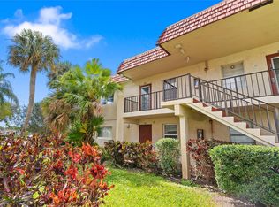 1 Abbey Lane #201, Delray Beach, FL 33446