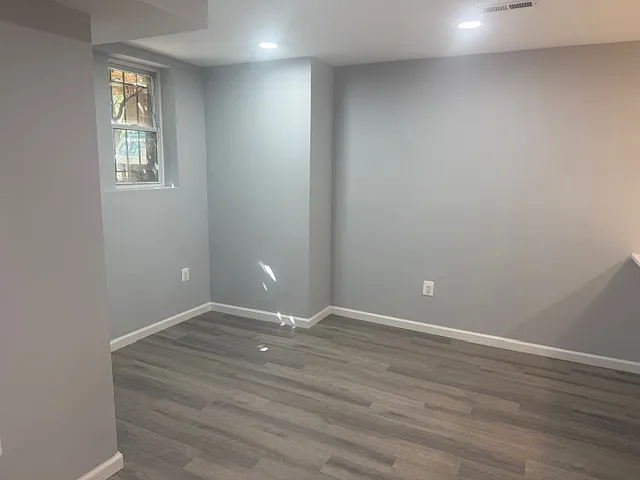 2233 1st St NW #B — Photo 3