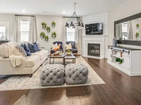 544 Nottingham Ave, Hendersonville, TN 37075