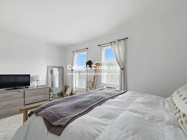 102 Appleton St #3 — Photo 5
