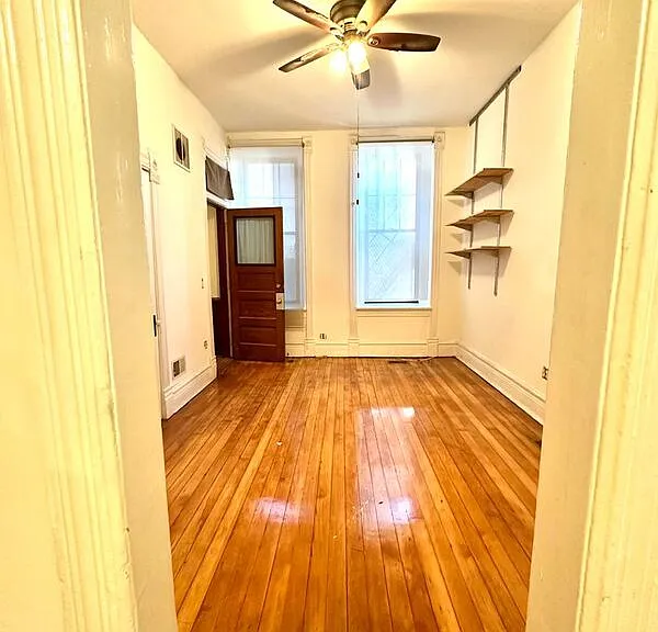 1656 S Throop St #1R — Photo 3