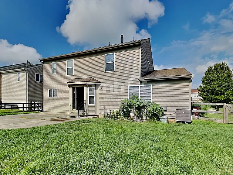 6694 Waverly Park — Photo 21