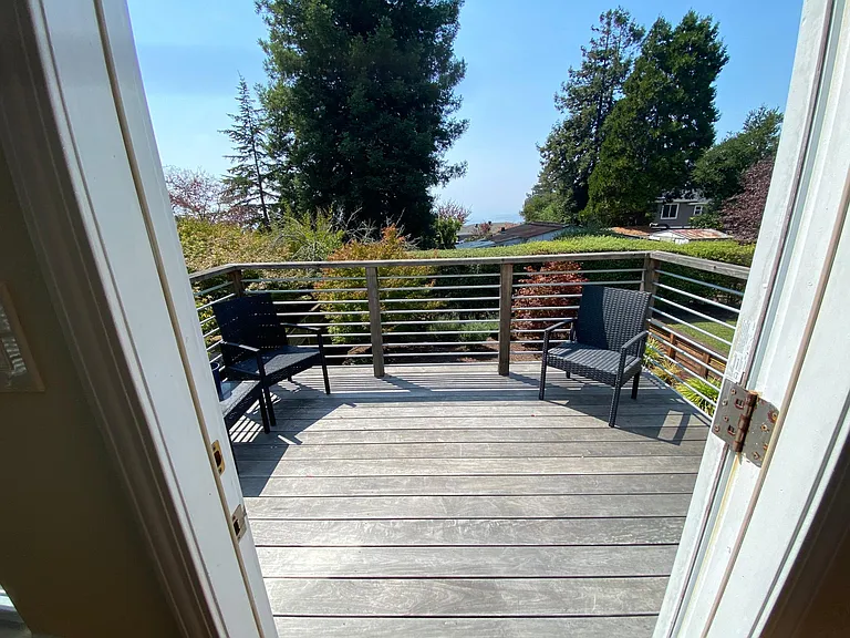 1/2 Terrace Dr — Photo 2