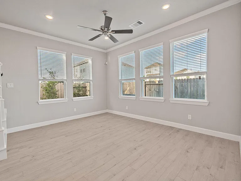 11407 Blossom Square St — Photo 7