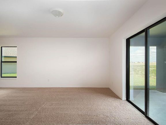4th image of 35746 Rose Moss Ave
