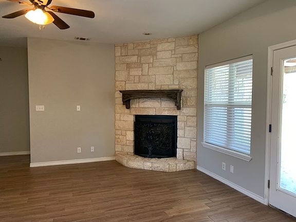 3rd image of 2109 Timberwood Ct