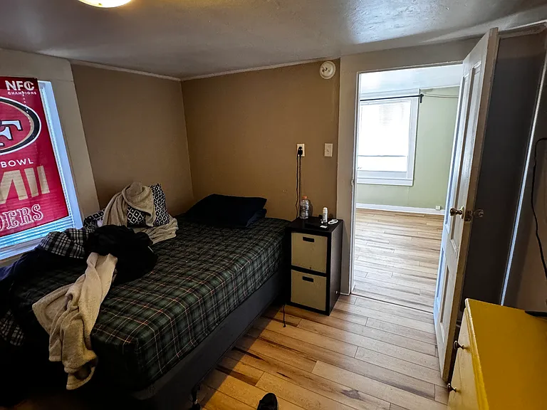 213 Sheldon Ave — Photo 4