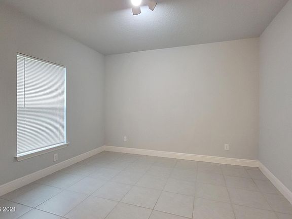 3rd image of 490 Kodiac Ave SE