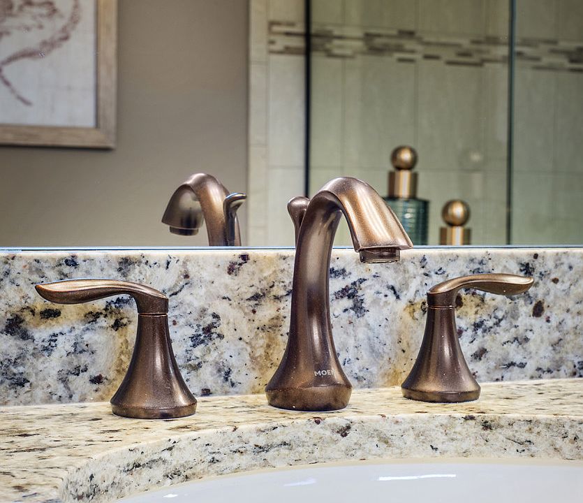 Model Representation Moen R fixtures