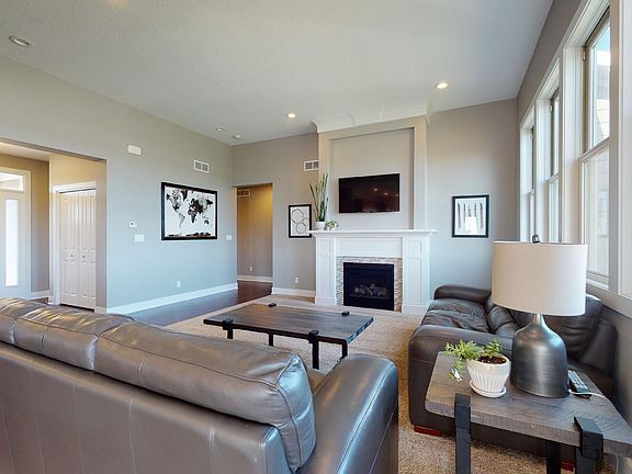 4th image of 2821 Aberdeen Dr