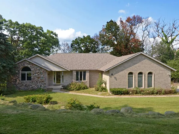 N3690 Bluff View Trail, Poynette, WI 53955
