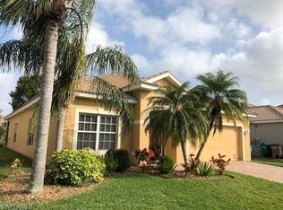 2124 Cape Heather Cir, Cape Coral, FL 33991