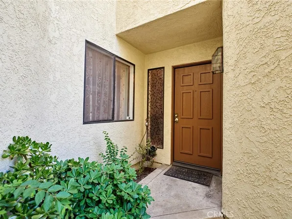 821 Lancaster Dr, Claremont, CA 91711
