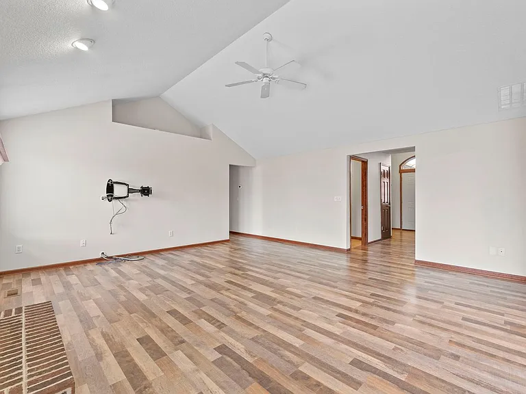 3510 Flowing Brook Dr — Photo 27