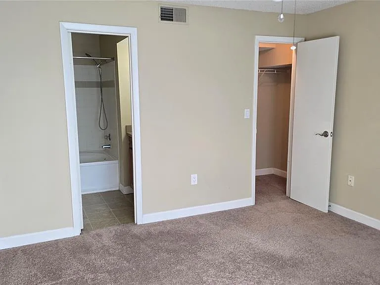 115 112th Ave NE #810 — Photo 19