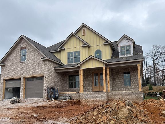 3rd image of 722 Eaglehorne Ln