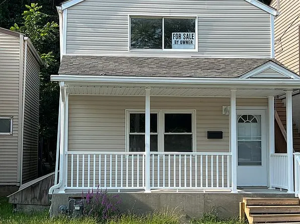 385 Plum St, Oakmont, PA 15139