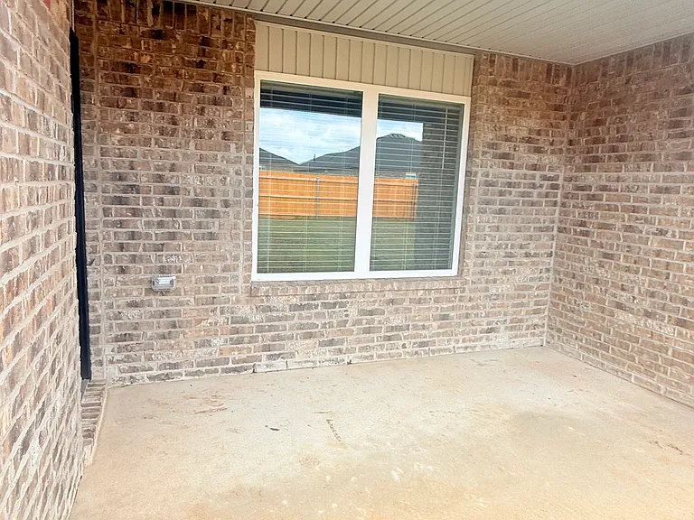 16217 Lovers Ln — Photo 22
