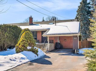 142 Three Valleys Dr, Toronto, ON M3A 3B9