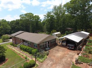 104 Tanglewood Dr, Thomaston, GA 30286